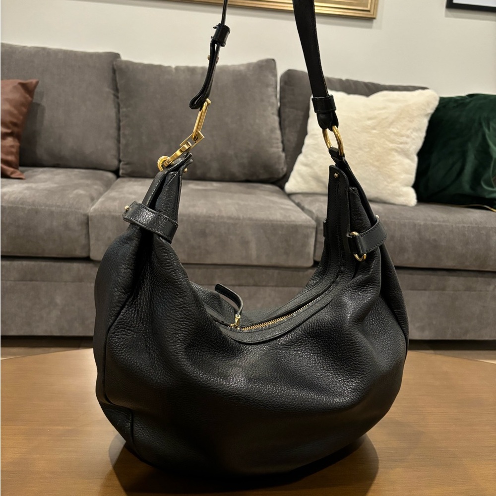 Black Leather Ferragamo Shoulder Bag